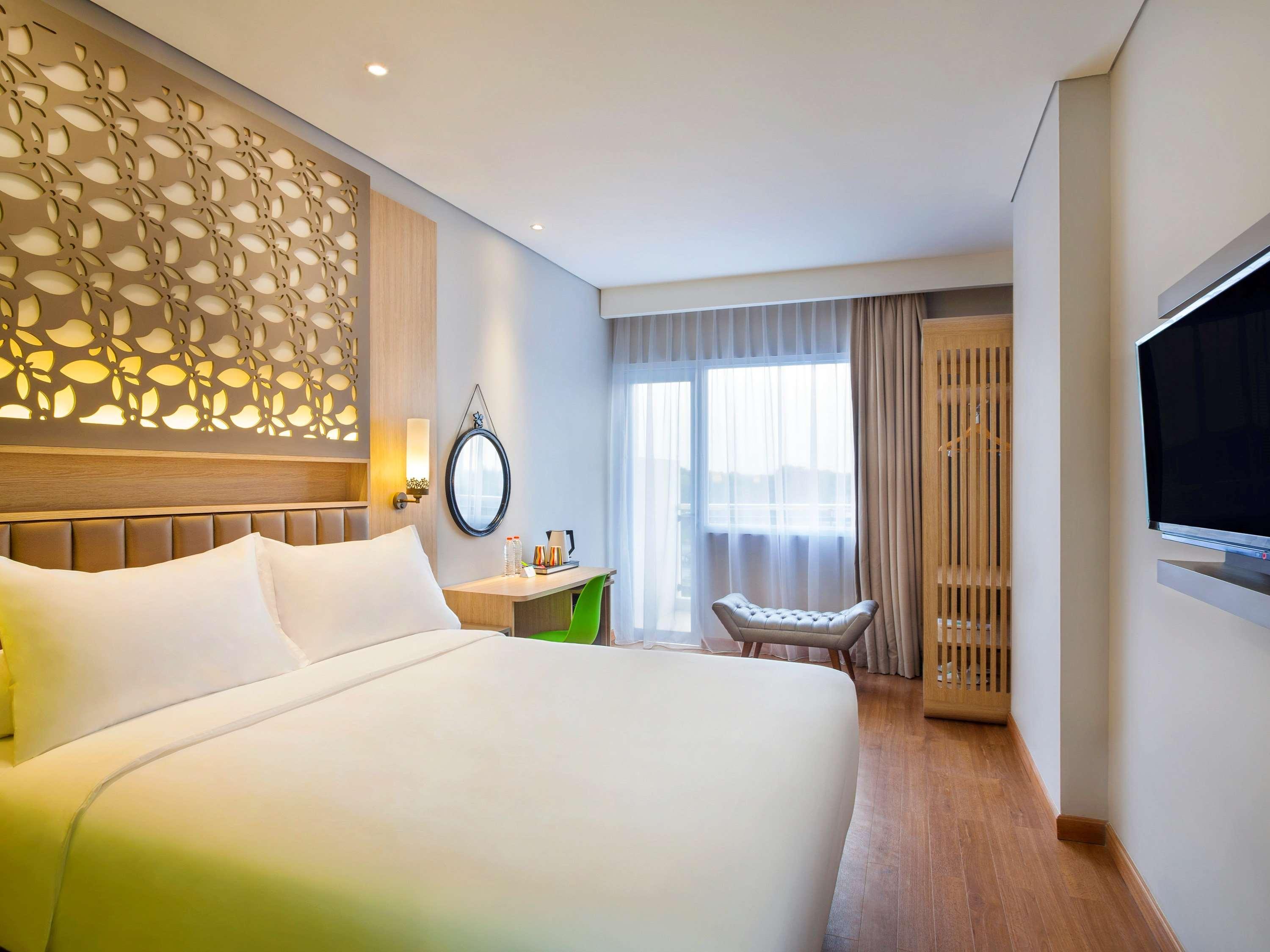 Hotel Ibis Styles Cikarang Exterior foto