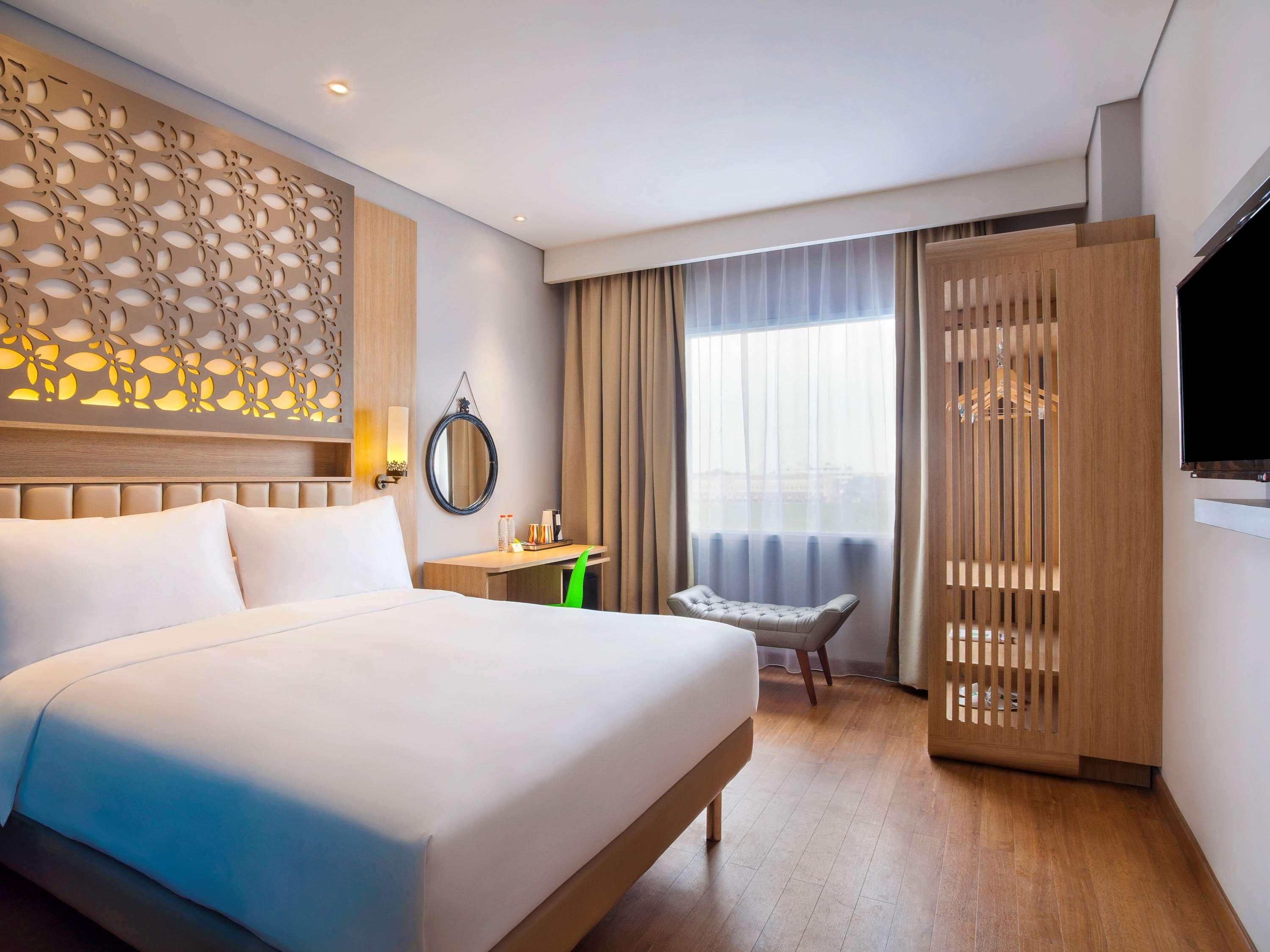 Hotel Ibis Styles Cikarang Exterior foto